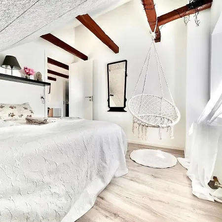 Dalgade Loft And Living Apartament *
